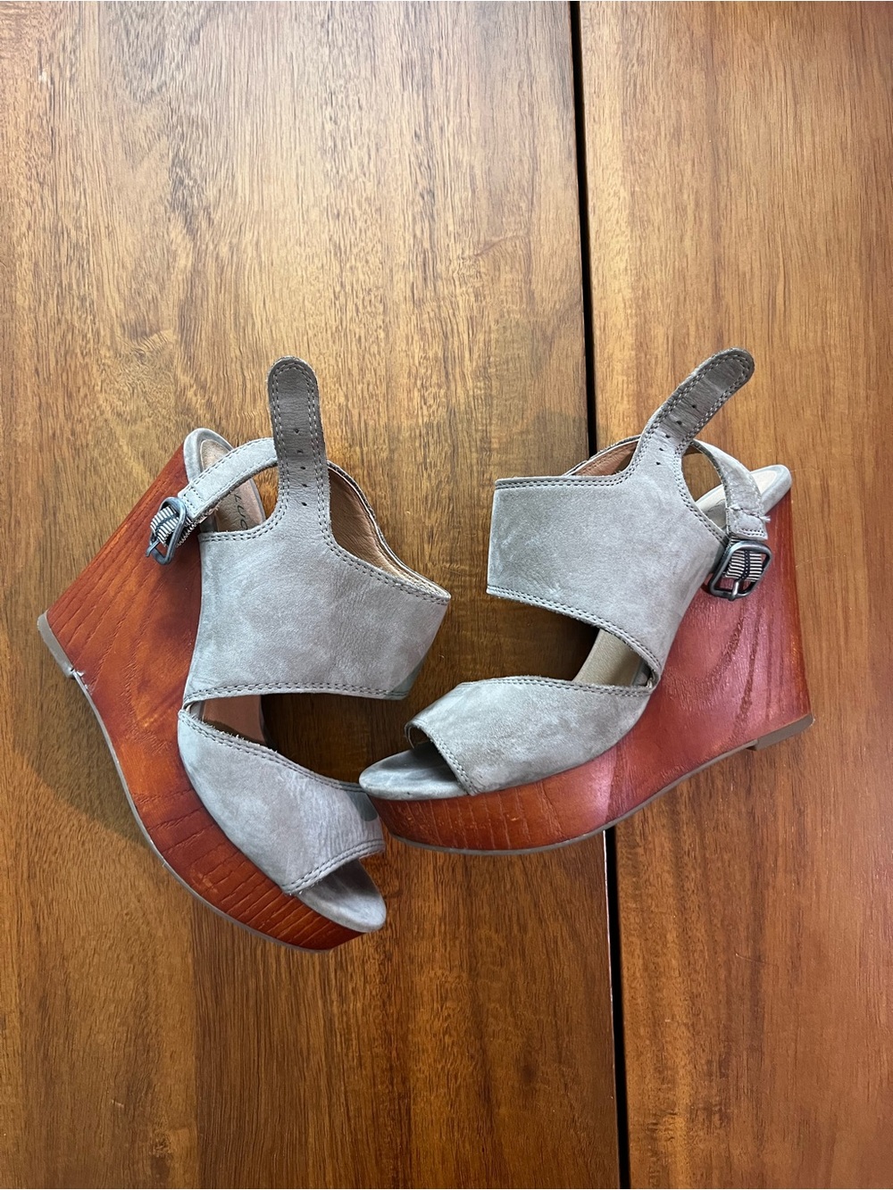 lucky brand wedge heels